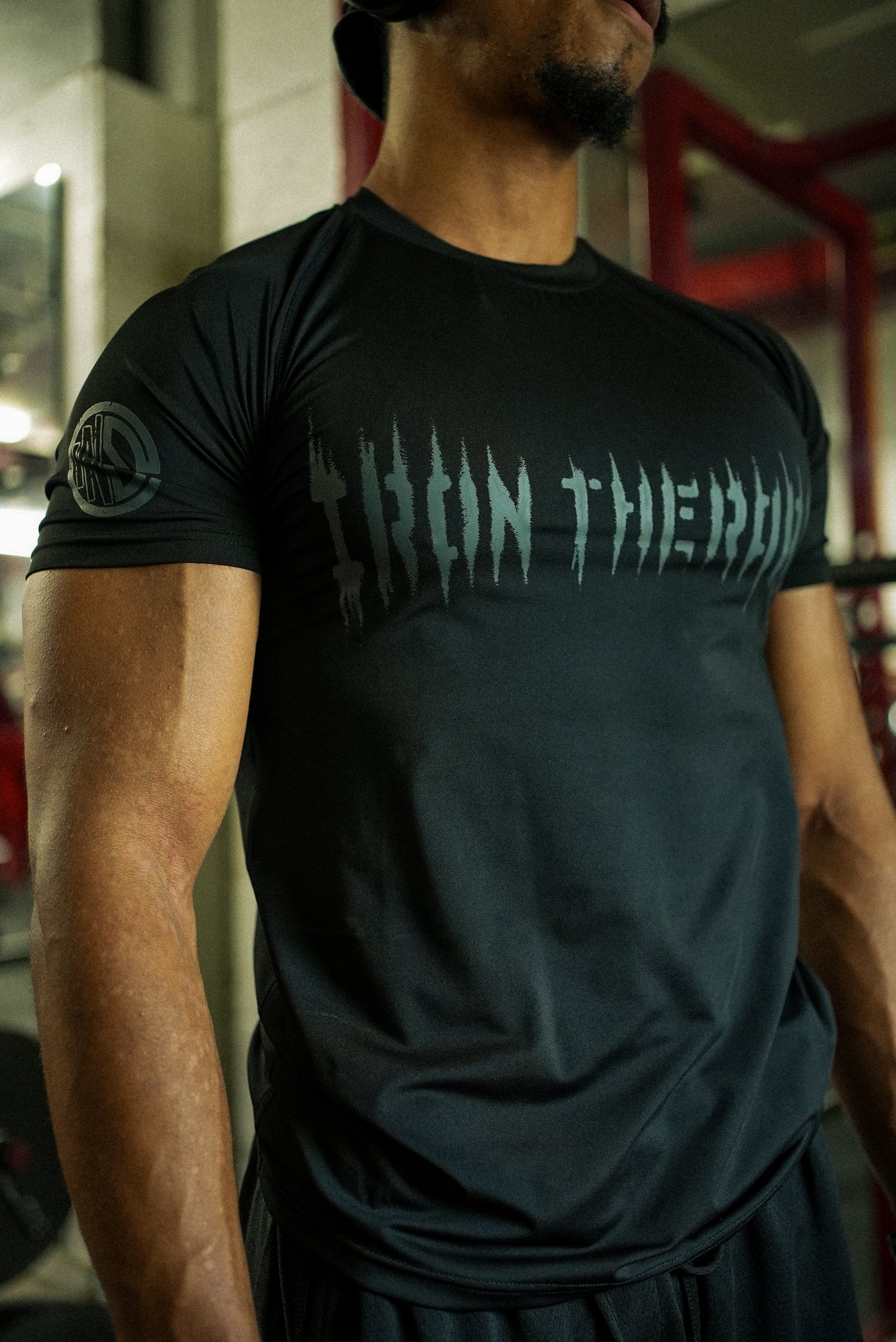 Onyx Black Iron Therapy Short-Sleeve Compression